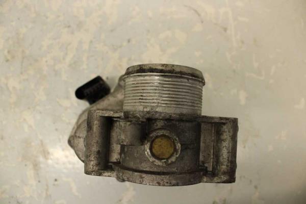 BOITIER PAPILLON VW / AUDI / SEAT / SKODA 2.0TDI - Vue 2